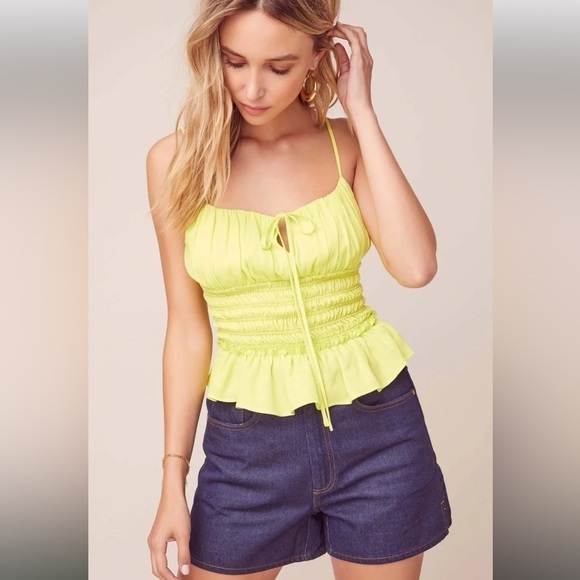 ASTR THE LABEL REVOLVE Fiona Smocked Top in Lime Green/Bright Yellow - Picture 2 of 8